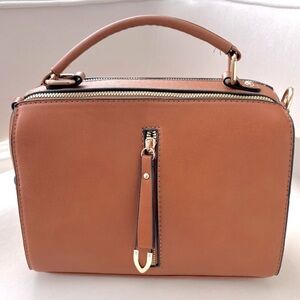 NWT Boutique Fashion Crossbody bag